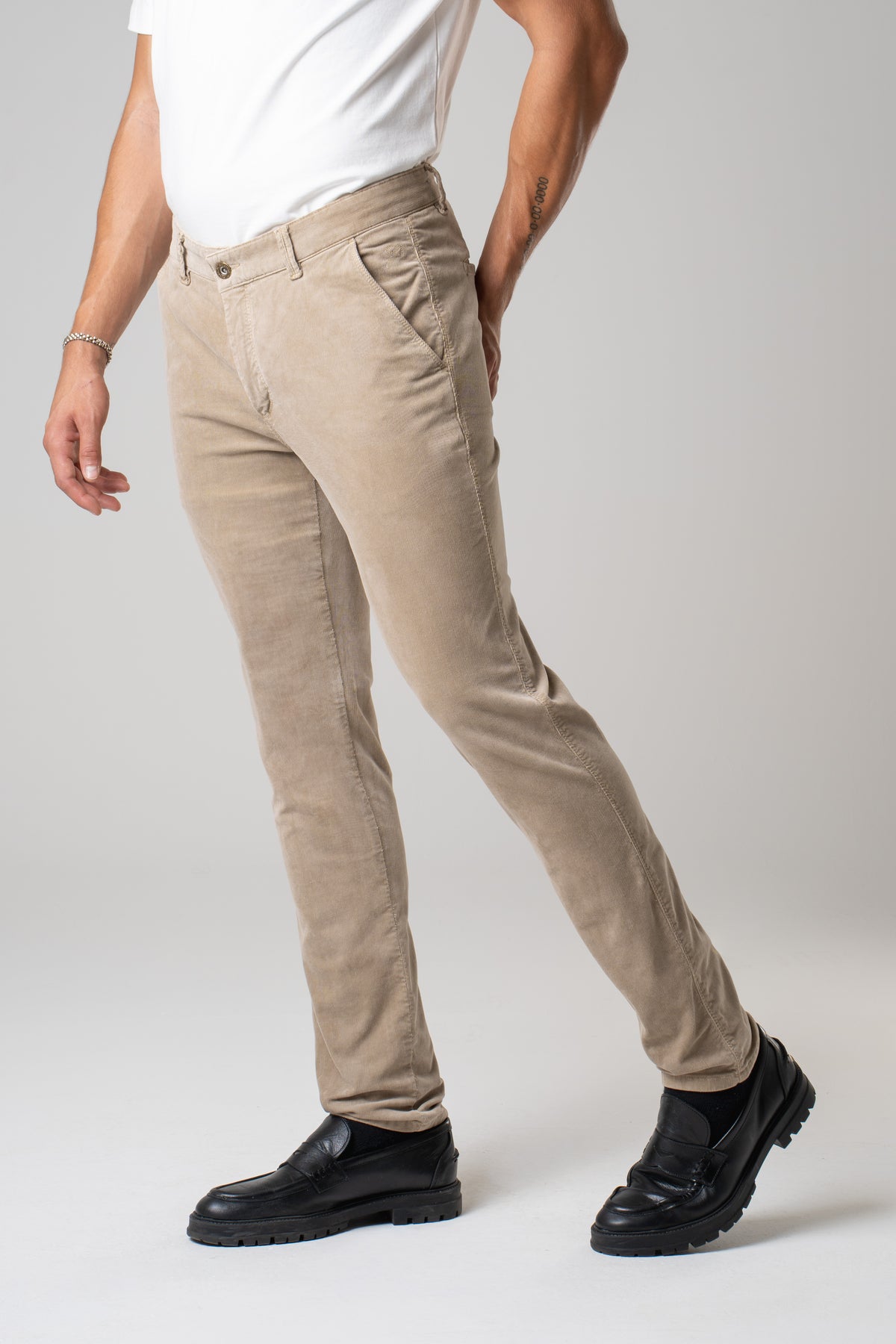 Pantalone chino in velluto a 2000 righe