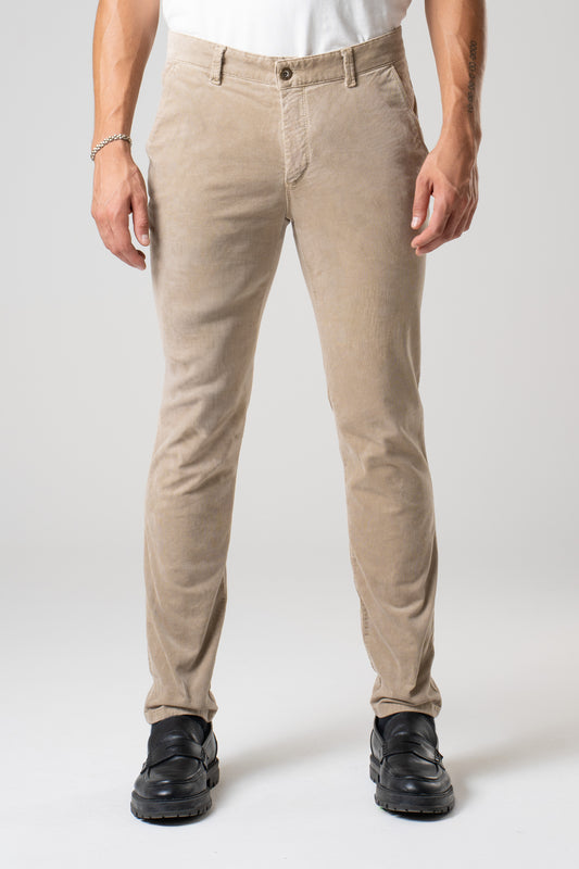 Pantalone chino in velluto a 2000 righe
