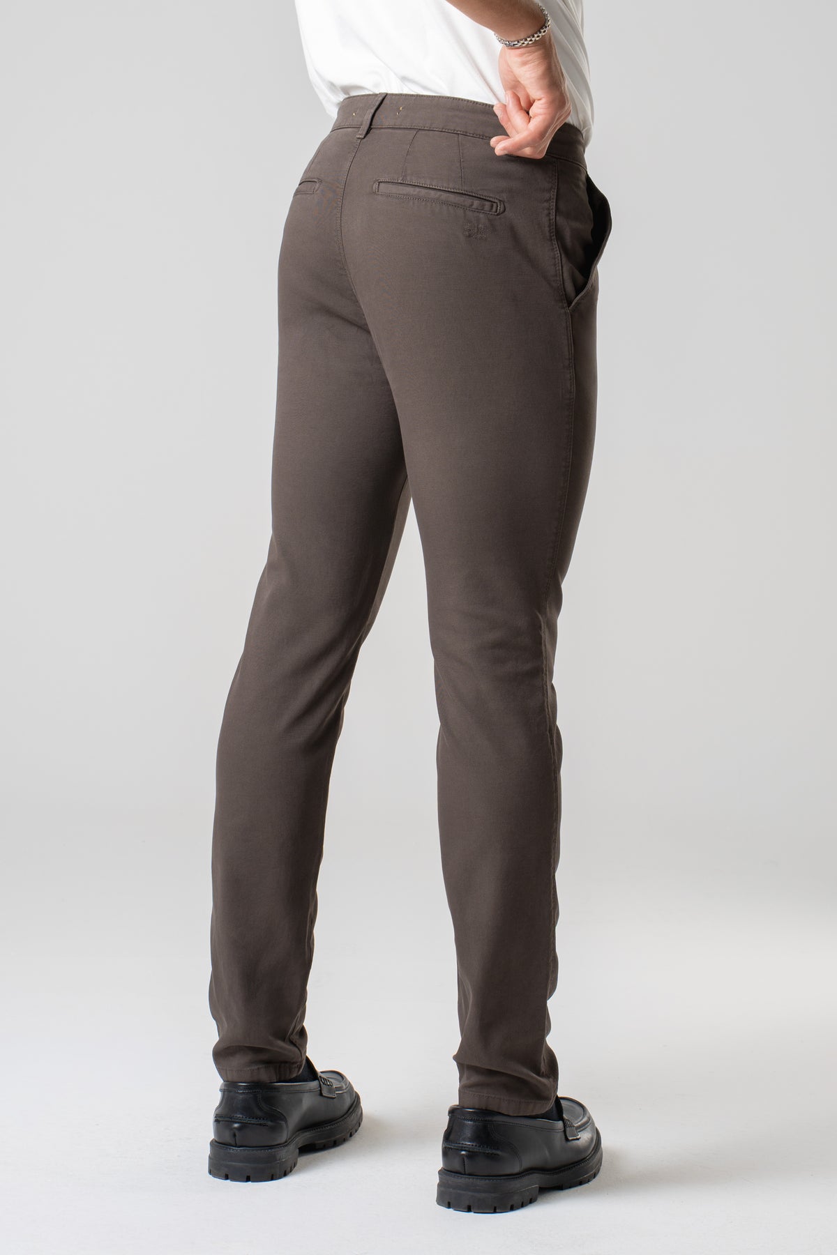 Pantalone chino in armatura puntino