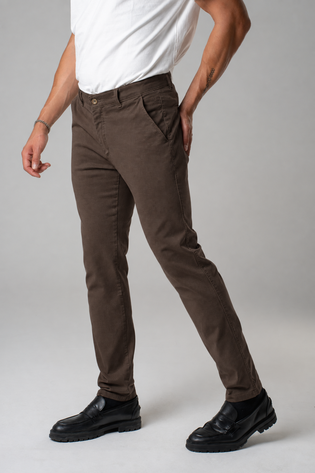 Pantalone chino in armatura puntino