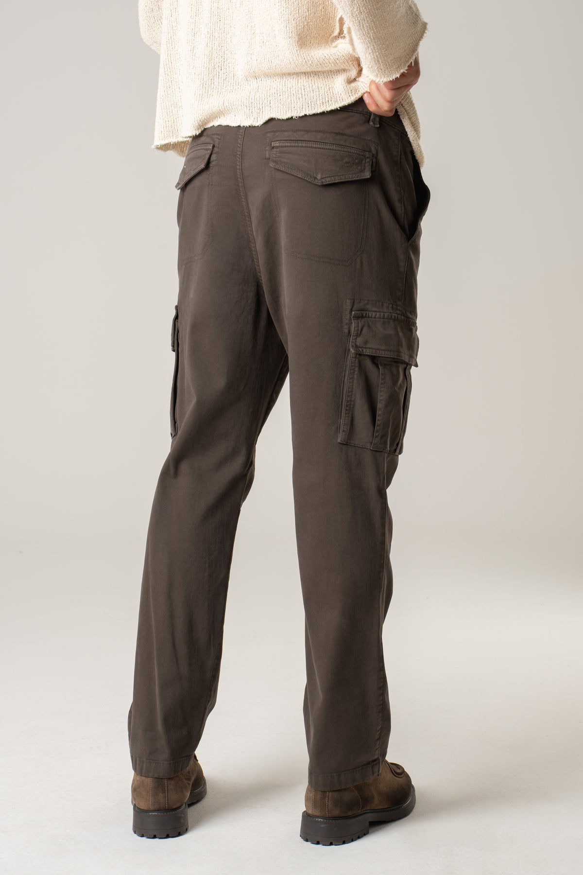 Pantalone cargo tascone in gabardina moro
