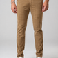 Pantalone chino in gabardina stampa micro cammello