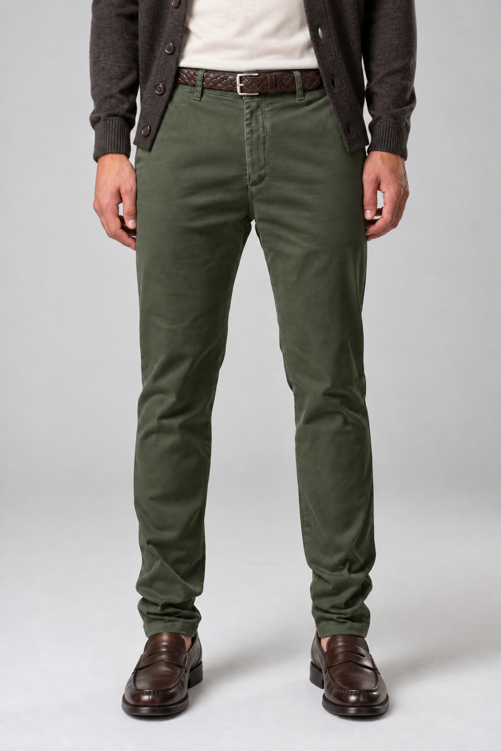 Pantalone chino in gabardina militare