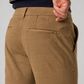 Pantalone chino in gabardina stampa micro cammello